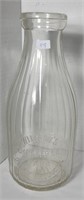 WILSON'S GRACEFIELD FARM DAIRY RIBBED MILK BOTTLE