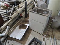 Qty of S/S Sinks & Laundry Troughs