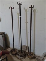 3 Cable Stands