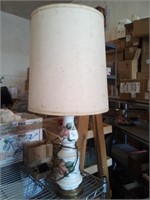 Floral lamp with shade