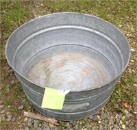 Galvanized tub with handles