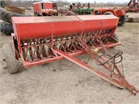 Massey Ferguson  33 10' Grain Drill w/grass