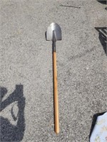 Shovel. Pointy kind   good handle