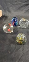 Glass paper weights