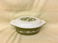 Pyrex CRAZY DAISY Oval Casserole Dish with Lid 043