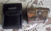 Bushnell 4X20 Bone Collector with case