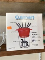 Cuisinart Fondue Set (garage)