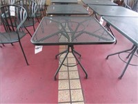 31" X 31" OUTDOOR TABLE