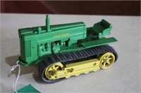 Vintage JD Crawler - Repaint