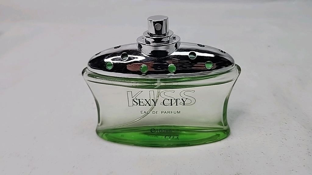 Sexy city kiss perfume