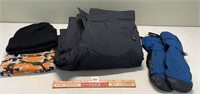 SIZE M EXPO SNOW PANTS WITH MITTS W MORE
