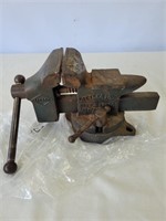 Bench vise