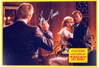 Roger Moore Autograph James Bond 007 Photo
