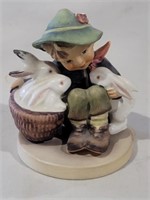4" M. J Hummel Early Collectible Figurine
