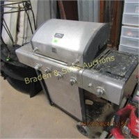 USED KENMORE BBQ GRILL.  MISSING PARTS