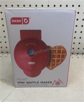 Heart Mini Waffle Maker New in box