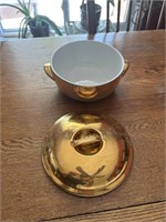 Royal Worcester Gold Fireproof Casserole w Cover