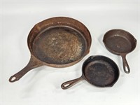 3) ANTIQUE CAST IRON FRY PANS