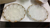 Two vintage Pyrex bowls - one measuring 8.5” and