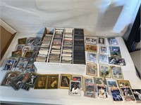 APPROX. 2500 ASSORTED BASEBALL CARDS