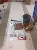Assorted metal gauge samples, assorted items