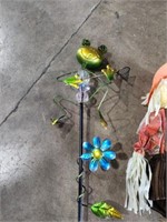 Frog garden yard stick scarecrow 36 in
