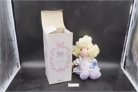 Precious moments dolls 1992 Easter edition