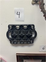 Vintage Cast Iron Gingerbread Mold