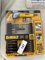 DEWALT - RIGHT ANGLE ATTACHMENT AND BIT SET - NEW