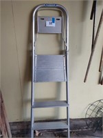 Metal painters/step stool, approx 5' tall