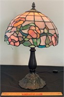 SWEET MID SIZE TIFFANY STYLE FLORAL TABLE LAMP