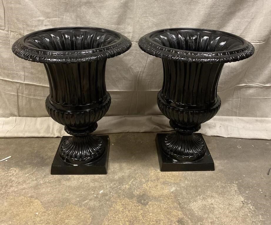 18" Aluminum Urn Planters