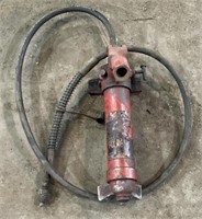 Hydraulic Hand Pump Model 81-40
Appr 15 in