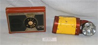 VTG. PHILCO TRANSISTOR RADIO, JUSTRITE FLASHLIGHT