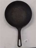 Vintage Unmarked Cast Iron Chef Pan 9"