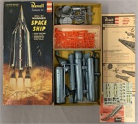 1957 Revell XSL-01 Manned Space Ship Model Kit