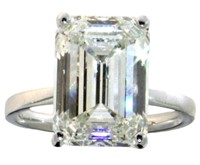 14k Gold 8.46 ct Emerald Cut VS2 Lab Diamond Ring