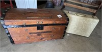 WOODEN TRUNK & VINTAGE SUITCASE