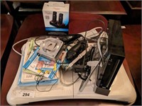 WII GAME CONSOLE AND ACCESSORIES