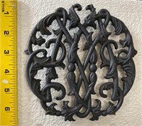 Colonial Wmsburg Cypher Trivet