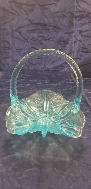 (1) Fenton Basket (7" Tall)