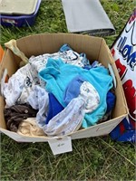 Box of clothes (0-3 months)