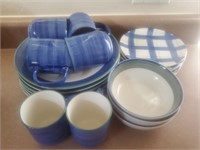 18+pc Blue/ White Dishes