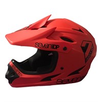 Seven idp helmet new condition YL