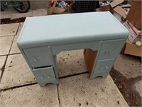 Kids Wood Vanity Table