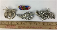 (4) vintage rhinestone brooches incl. unsigned