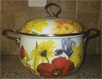 Pioneer woman soup pot