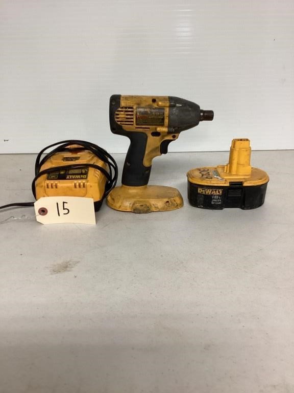 DeWalt drill, charger, and battery (drill does wor