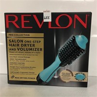 REVLON ONE STEP HAIR DRYER AND VOLUMIZER