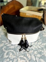 Medium black and cream purse